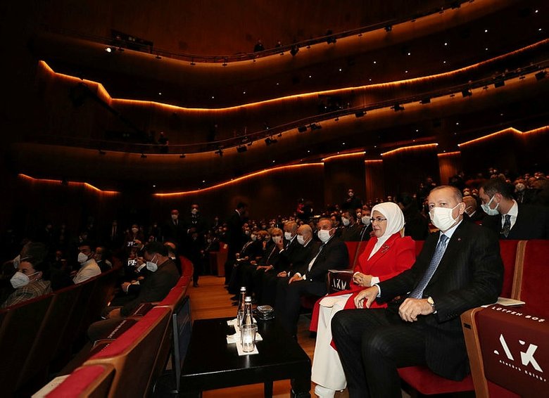 Cumhurbaşkanı Erdoğan yapımı tamamlanan AKM’yi hizmete açtı