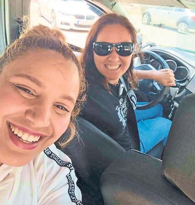 İzmir’in Şoför Nebahat’i