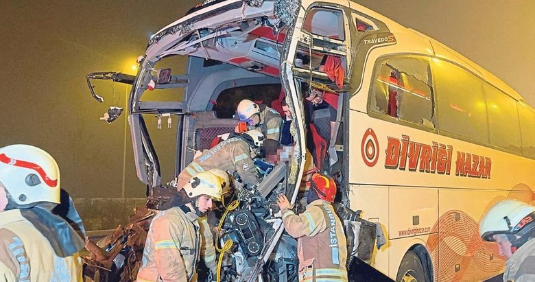 Otoyoldaki korkunç kaza: Çok sayıda yaralı var