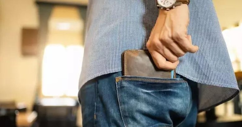 Yargıtay’dan emsal karar! Eşin cebinden habersiz para almak boşanma sebebi sayıldı