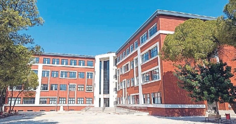 İzmir’de güvenli okula dönüş! Son 24 ayda 121 eğitim yuvası yenilendi