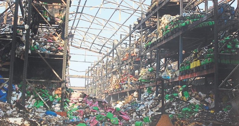 Gıda deposu yangınında 150 milyon TL zarar