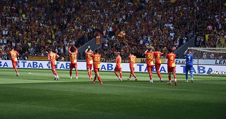 Göztepe Süper Lig’e çıkma biletini kaptı! Göztepe - Gençlerbirliği | MAÇ ÖZETİ