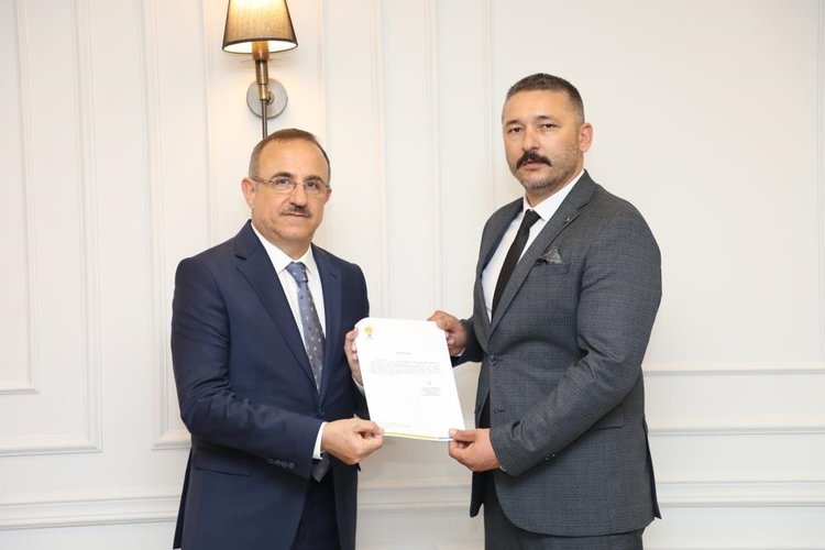 AK Parti Selçuk İlçe Başkanı Hakan Bayraklı oldu