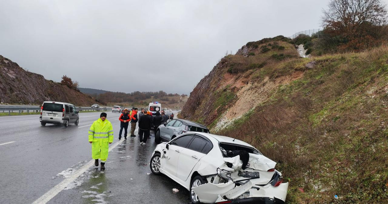 İzmir-İstanbul otoyolunda zincirleme kaza