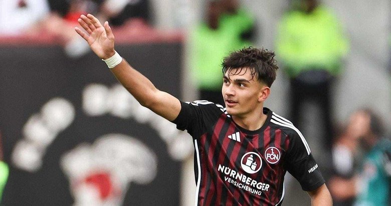 Montella’ya kadro eleştirisi