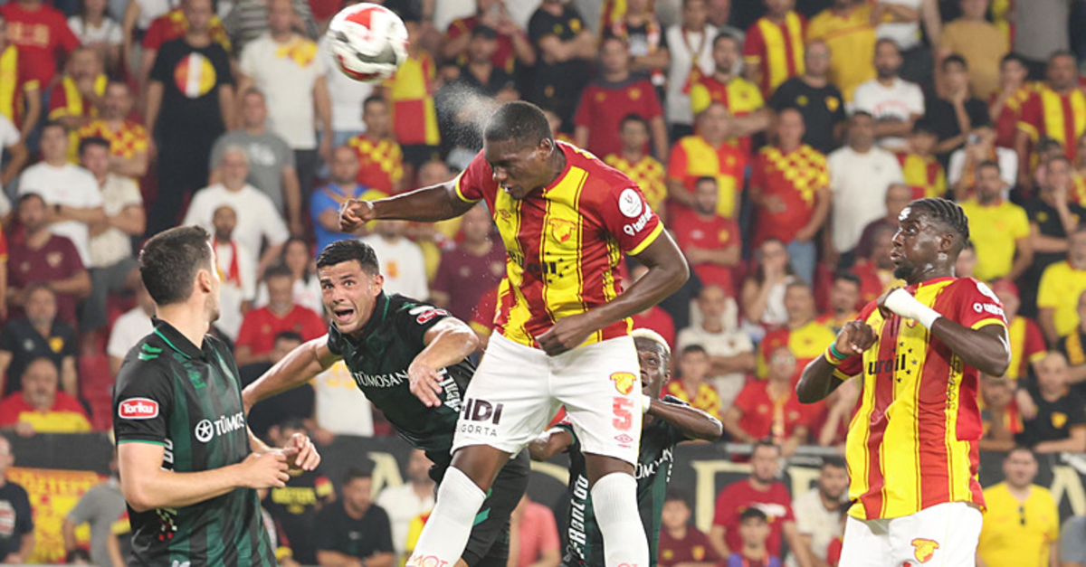 Göztepe sağ şeritte