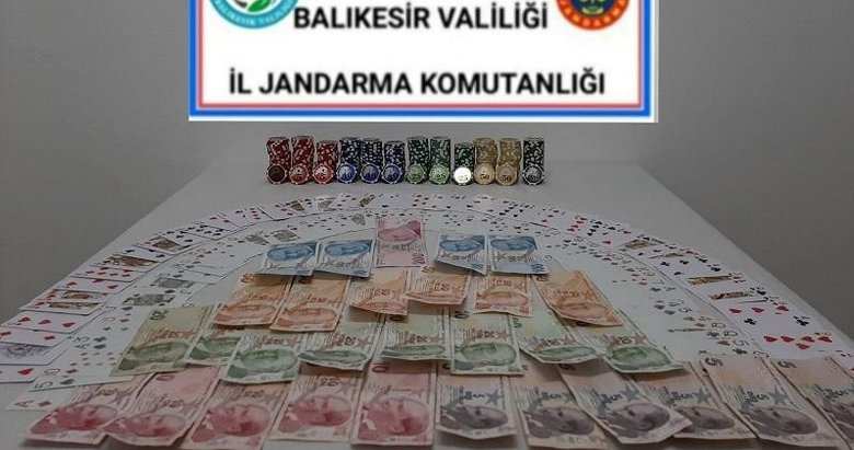 Pandemi dinlemeden kumar oynayan şahıslar hakkında işlem yapıldı