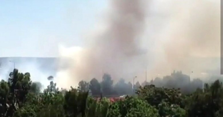 İzmir’de otluk alanda çıkan yangın trafiği olumsuz etkiledi