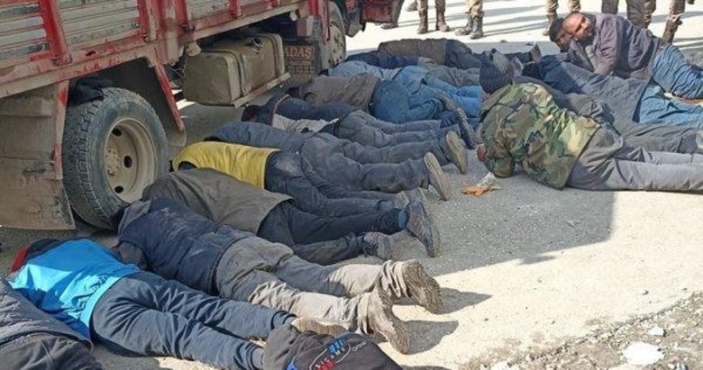 Depremzedelerin yardımlarına göz diktiler! Özel harekat polisleri hırsızları böyle yakaladı