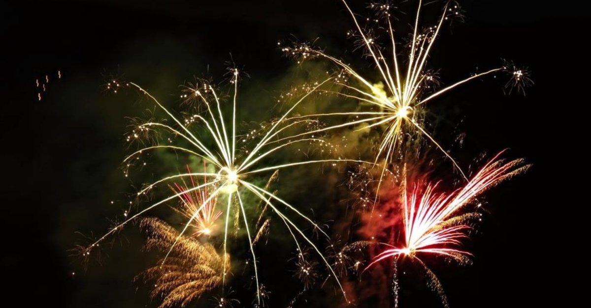 Muğla'da havai fişek ve dilek balonu kullanımı yasaklandı