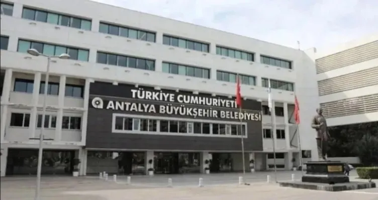 bocek-dosyasinda-soke-eden-2-yeni-ifade-ise-girerim-diye-gittim-tacize-ugradim-1788698041626.jpeg