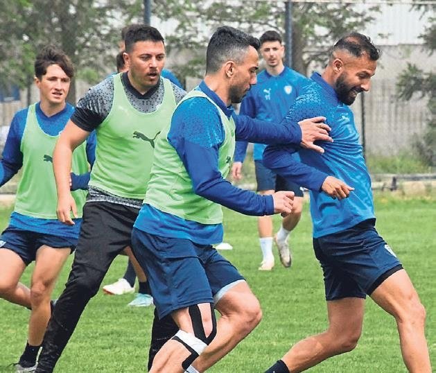 Bornova’dan sol bek atağı