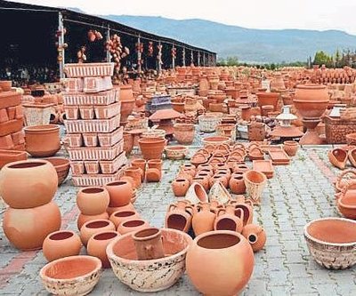 Doğal ve tarihi güzelliklerin merkezi Menemen
