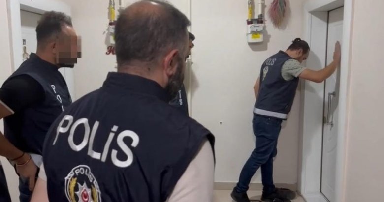 İzmir dahil 7 ilde dolandırıcı operasyonu: e- Devlet sitesini taklit ederek tuzağa düşürmüşler