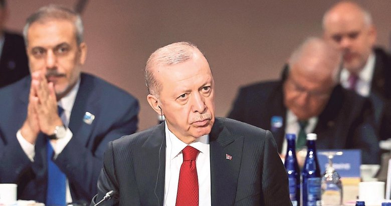 ‘İsrail durdurulmazsa savaş her yeri kaplar’