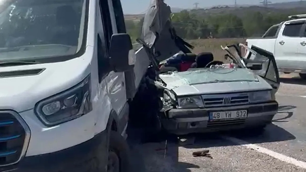 Çanakkale'de feci kaza: 1 ölü, 3 yaralı