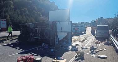 Baba ve oğlunu kaza ayırdı