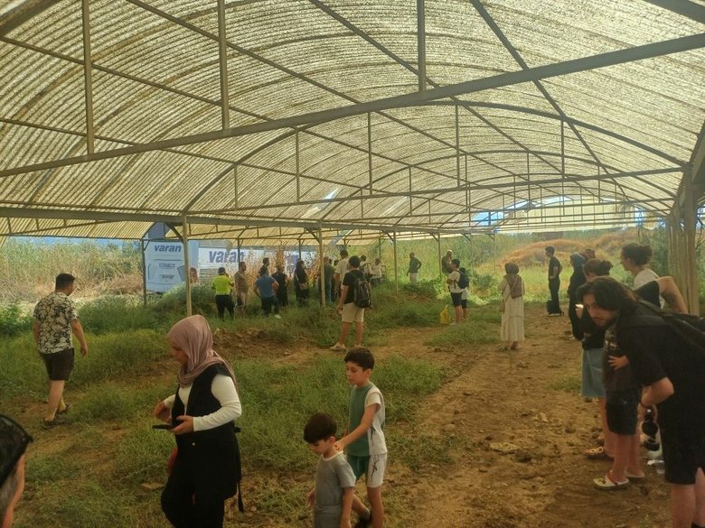 Manisa’da otobüs yoldan çıktı, 35 yolcu ölümden döndü