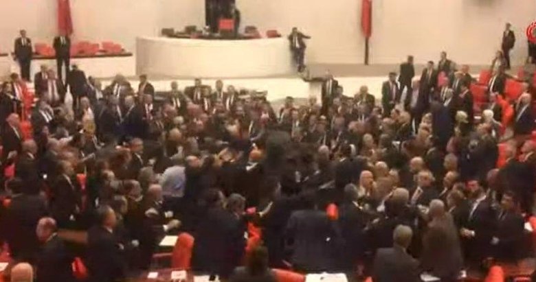 CHP’li Engin Özkoç’un Başkan Erdoğan’a hakaretleri TBMM’yi karıştırdı!