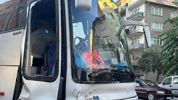 Kütahya'da freni boşalan otobüs dehşet saçtı: 3 yaralı
