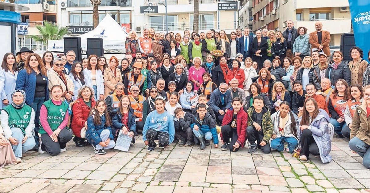 12 bin saat iyilikle hayatlara dokundular