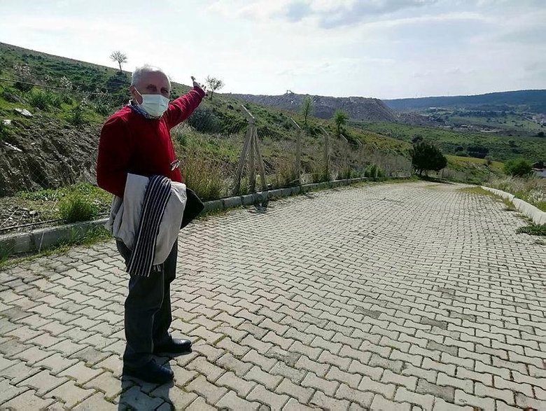 İzmir’de 4 sitenin ortasında moloz döküm sahası isyan ettirdi