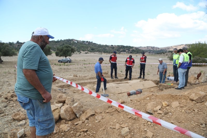 Muğla’da heyecanlandıran keşif! Tarlasını sürdüğü sırada buldu