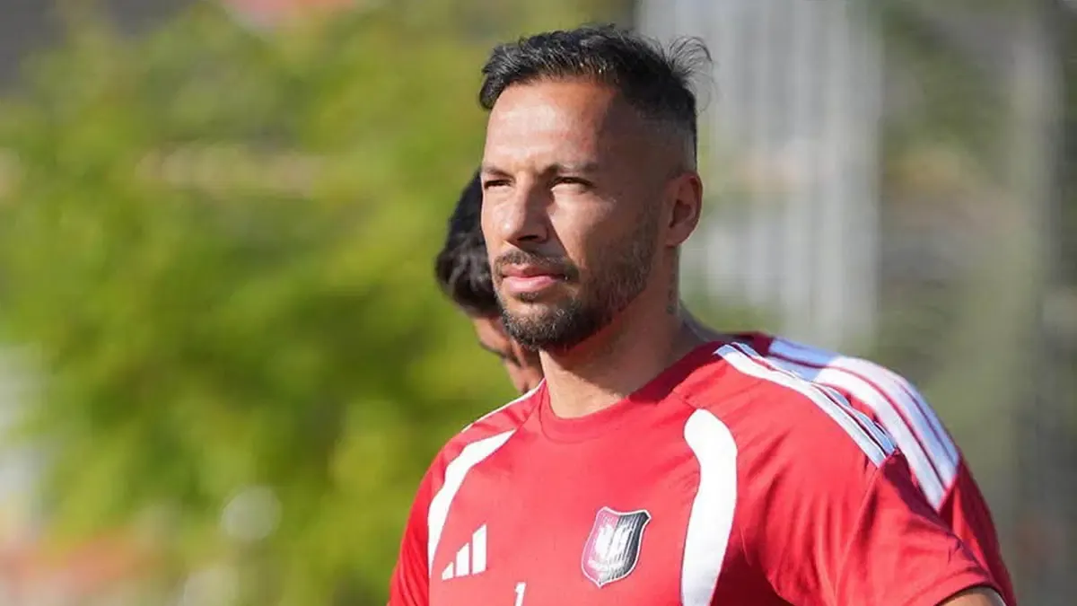 Uşakspor, Yasin Öztekin ile Anlaşarak Kadrosunu Güçlendirdi