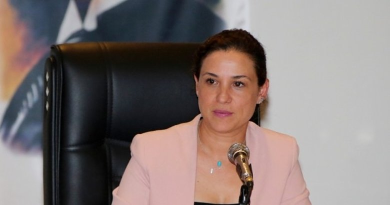 Mirasyedi CHP’li Başkan Selçuk’u satıyor