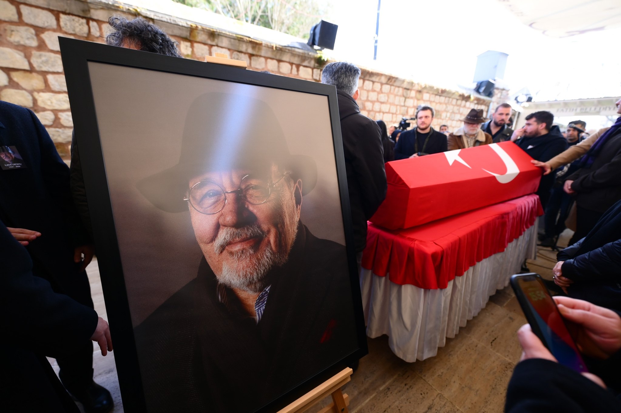 Tarihi çınara veda