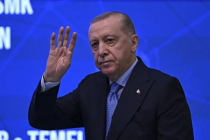 baskan-erdogandan-sabaha-ozel-makale-2026-turkiye-yuzyilinin-parlayan-yildizi-olacak-1769755829078.jpeg