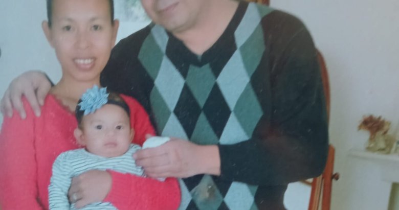 Çok sevdiği kızının hastalanmasına kalbi dayanmadı