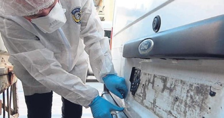 Bir günde 30 aracın plakasını çaldılar