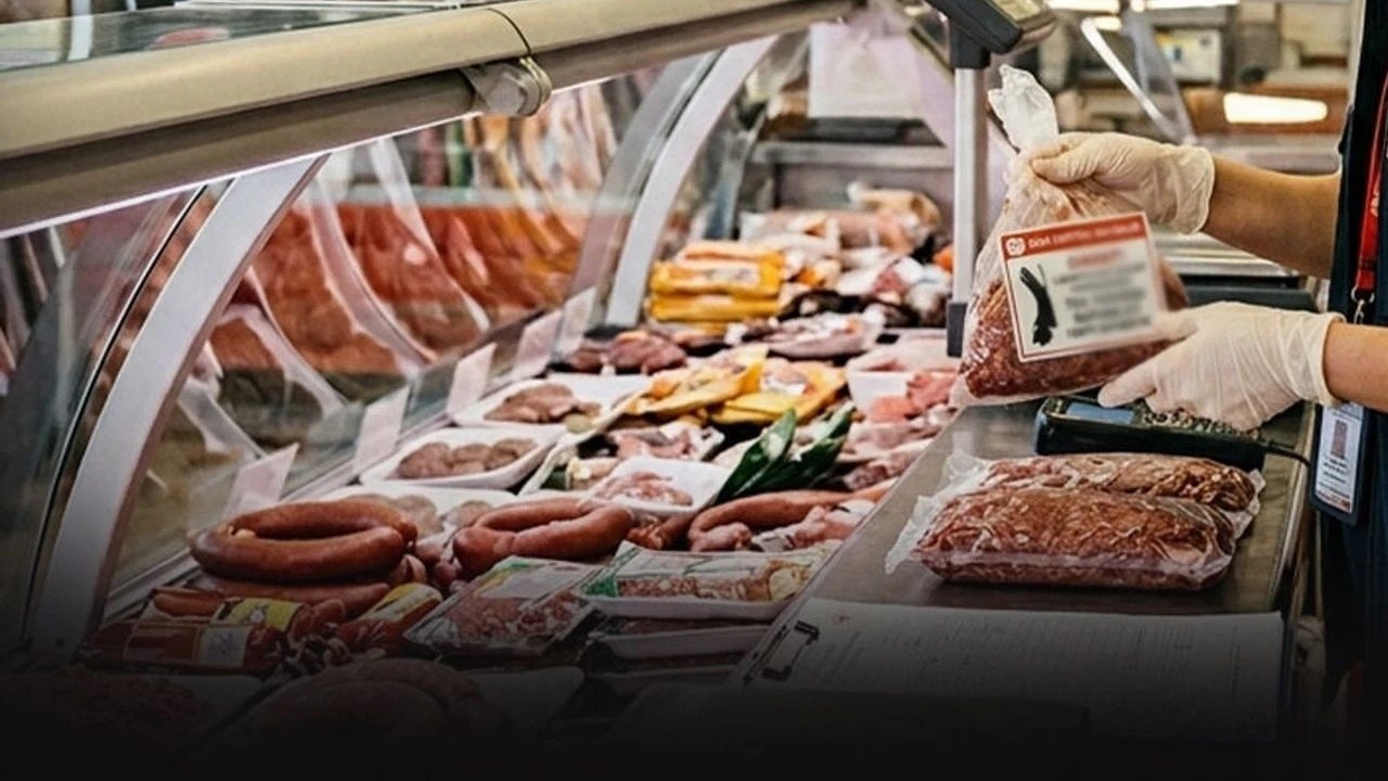 İzmir’de et ve et ürünlerinde tek tırnaklı hayvan eti şoku