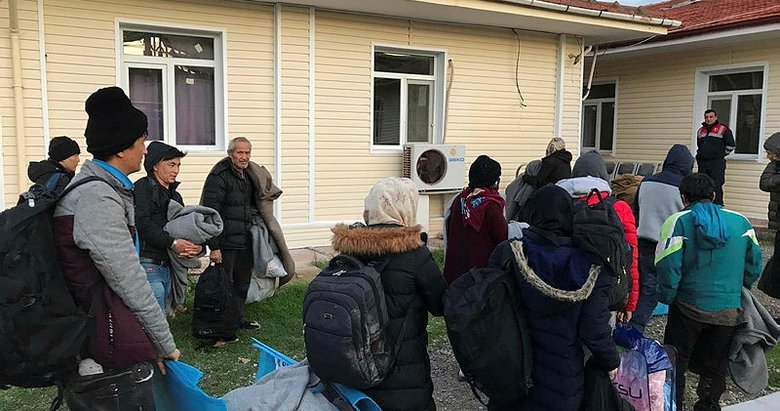 Balıkesir Ayvalık’ta 34 göçmen ve 1 organizatör yakalandı