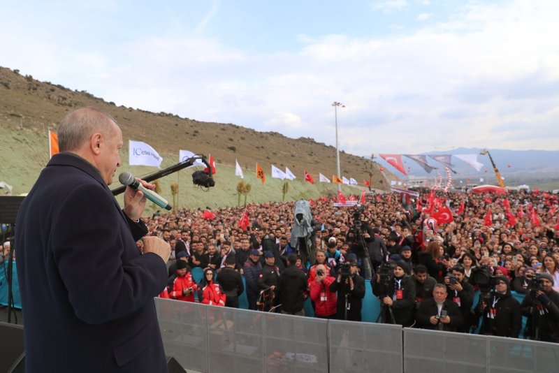 Başkan Erdoğan’a Kınık’ta sevgi seli