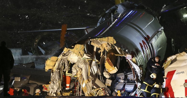 Pistten çıkan uçaktaki yaralı 52 kişi hastanelere sevk edildi