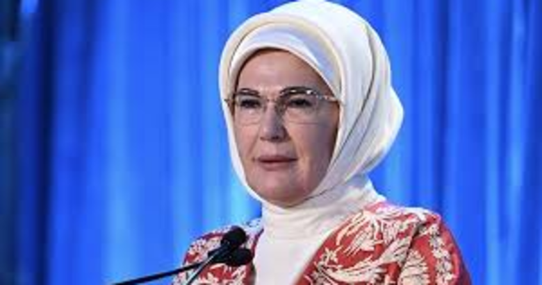 Kız çocuklarının önündeki engelleri kaldırmak görevimiz