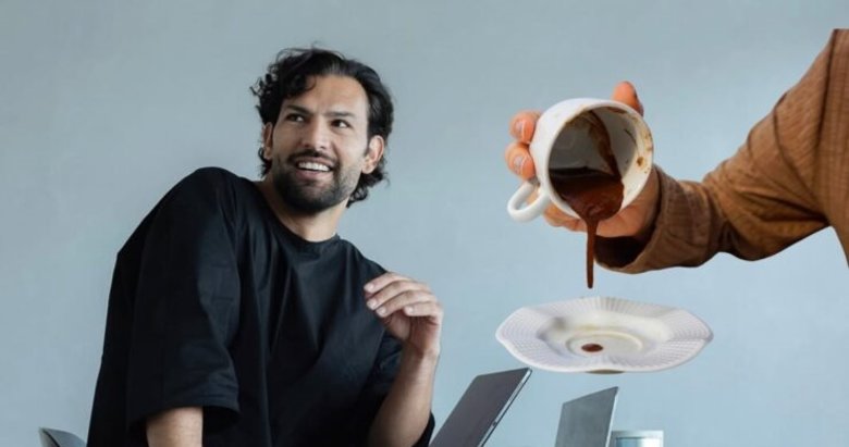 Faladdin ve Binnaz isimli fal uygulamalarının sahibi Sertaç Taşdelen tutuklandı