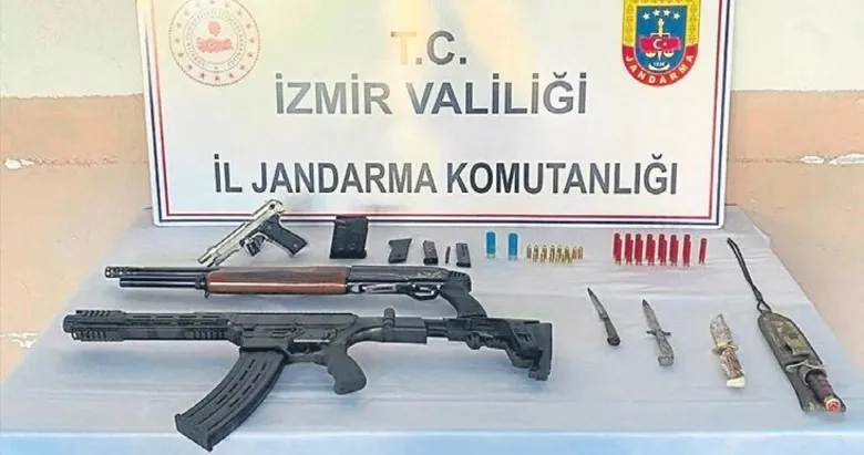 Ödemiş’teki bir evde silah ve mühimmat bulundu
