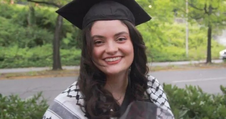 Filistin şehidi Ayşenur mezarı başında anıldı