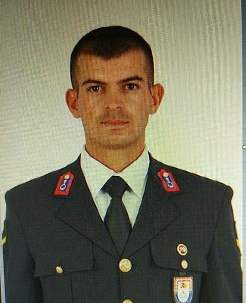 Eğitime giderken kazada şehit oldu