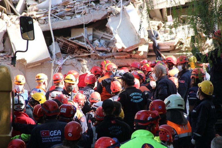 Izmir De 23 Saat Sonra Mucize Iste Ikizleri Hayata Baglayan Diyalog Izmir Haberleri