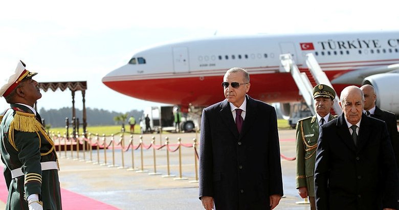 Başkan Erdoğan’a Cezayir’de resmi karşılama töreni