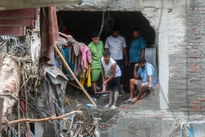 Nepal’deki sel felaketi! Can kaybı 676’ya yükseldi