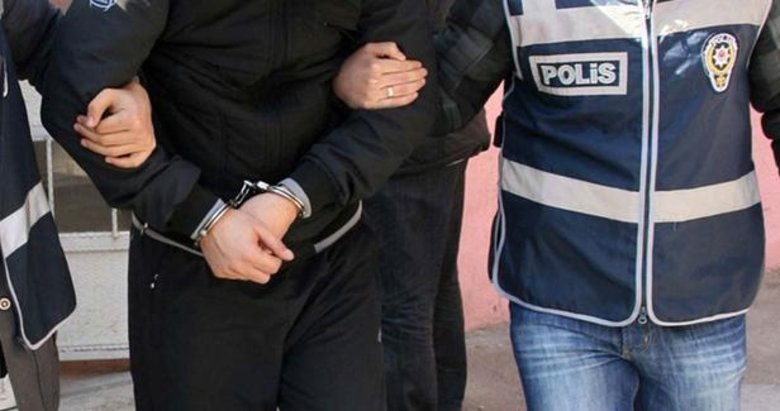 Çeşme’de yakalanan 2 göçmen kaçakçılığı zanlısı tutuklandı