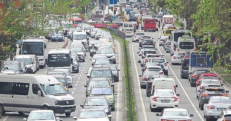 Akın akın dönüyorlar