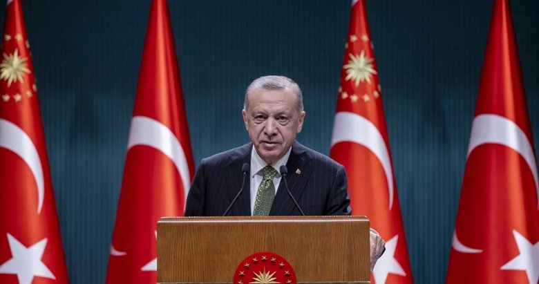 Başkan Erdoğan’dan Kazakistan dönüşü çarpıcı mesajlar: Asgari ücret açıklaması