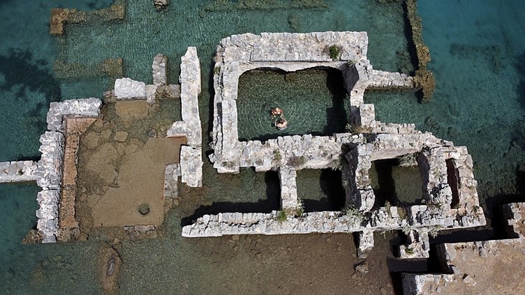 Kleopatra Koyu ziyaretçilerine tarih ve doğa iç içe sunuyor